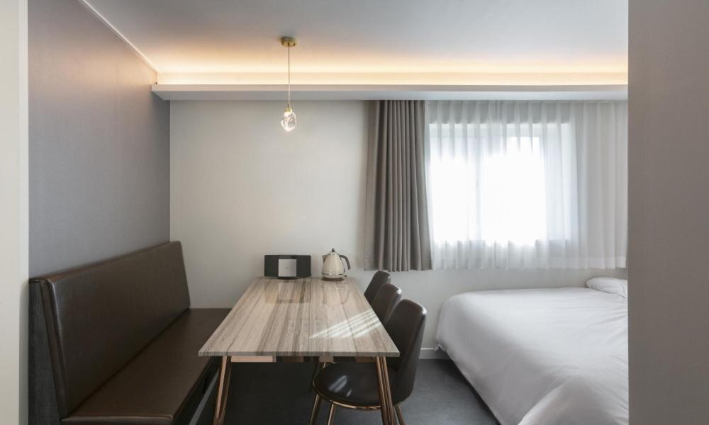 Busan Lounge 26 Hotel Exterior photo